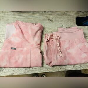 Figs Pink Tie-Dye Marbled Rose Scrub Set Limited Edition